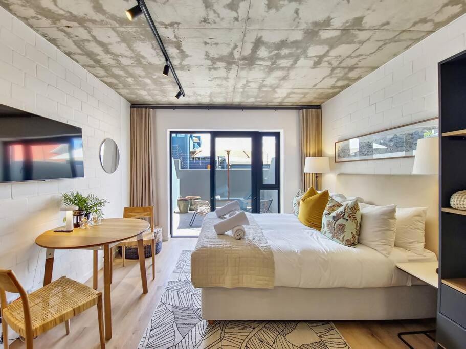 Apartment Sunny, Bright,modern Heart Of Lions Head Slopes Cape Town