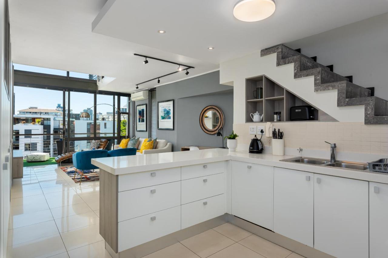 Portside Luxury Apartment