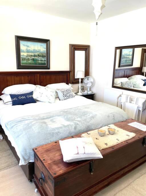 Apartment Beachfront Seaview