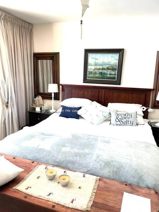 Beachfront Seaview Apartment