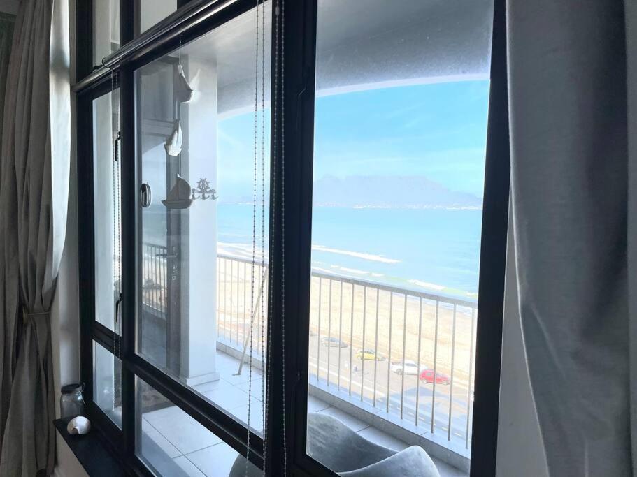 Beachfront Seaview Apartment Cape Town