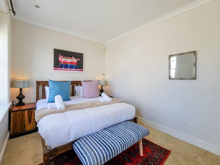 Holiday home Trendy In Heart Of Heritage, Mtn Views Cape Town