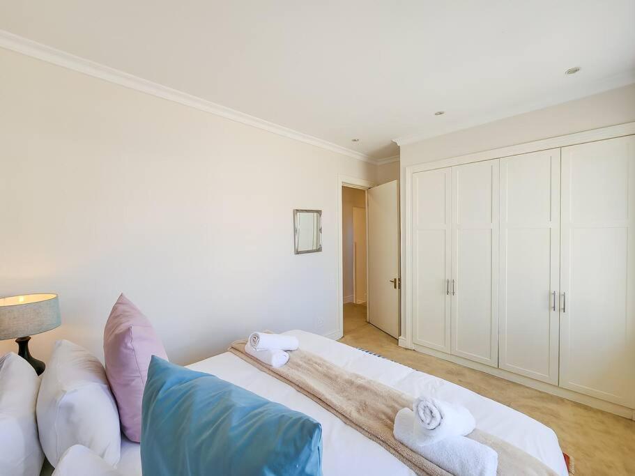 Trendy In Heart Of Heritage, Mtn Views Cape Town