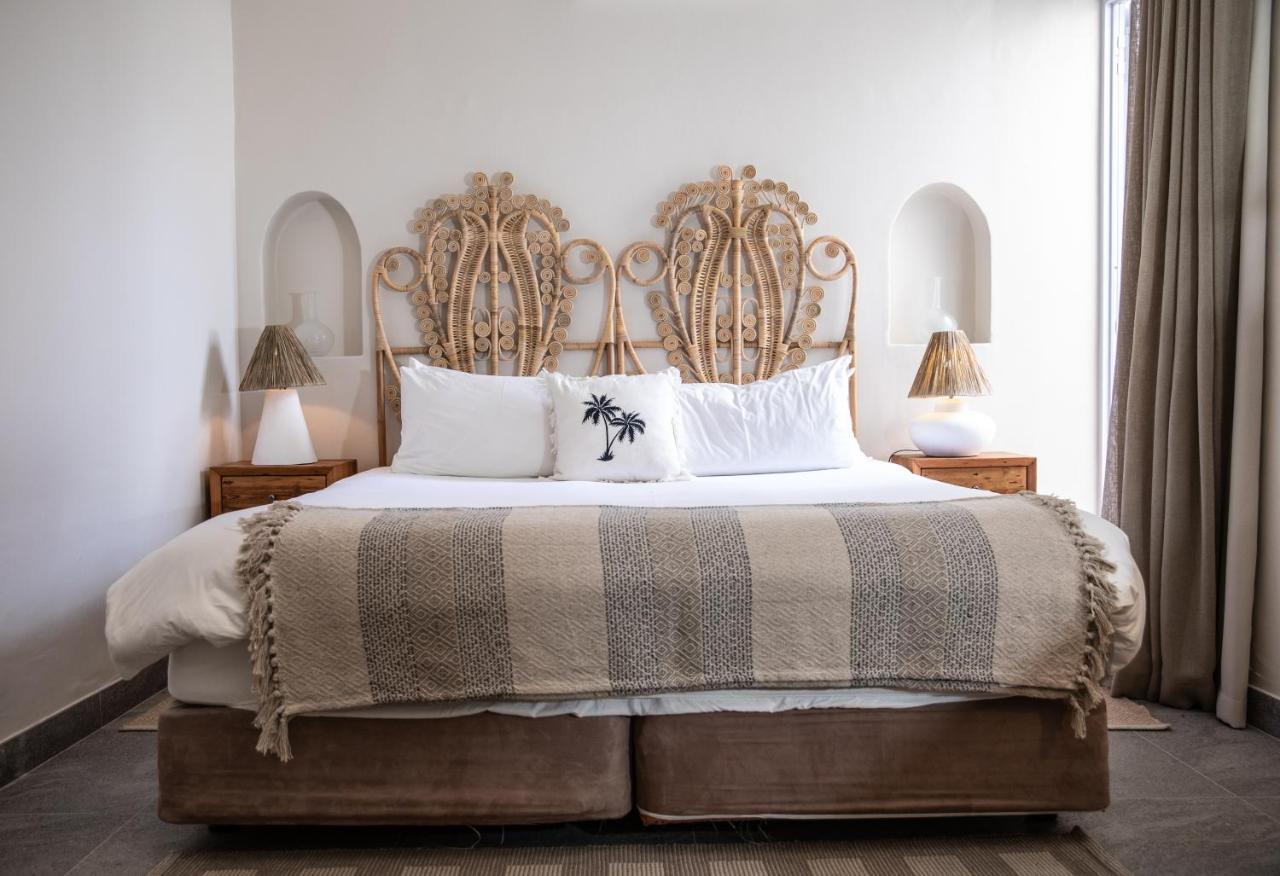 Sea Castle Camps Bay 4*