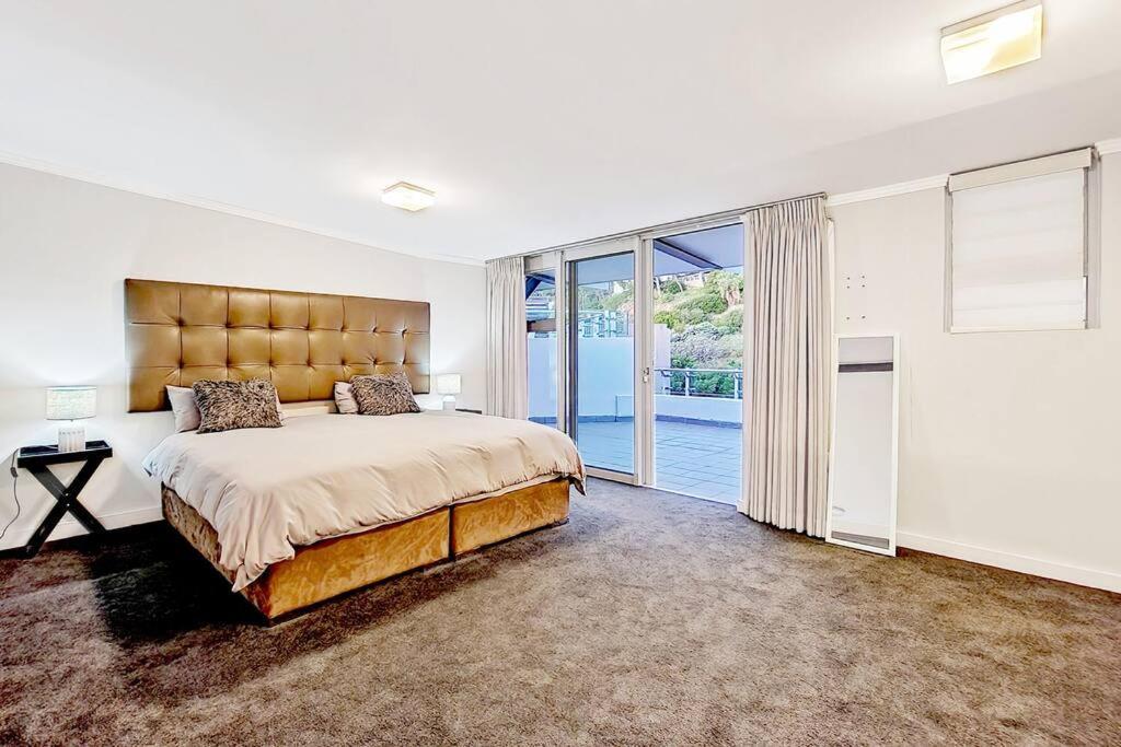 The Crystal With Incredible Views And 2 Spacious Patios Pool Apartment Cape Town