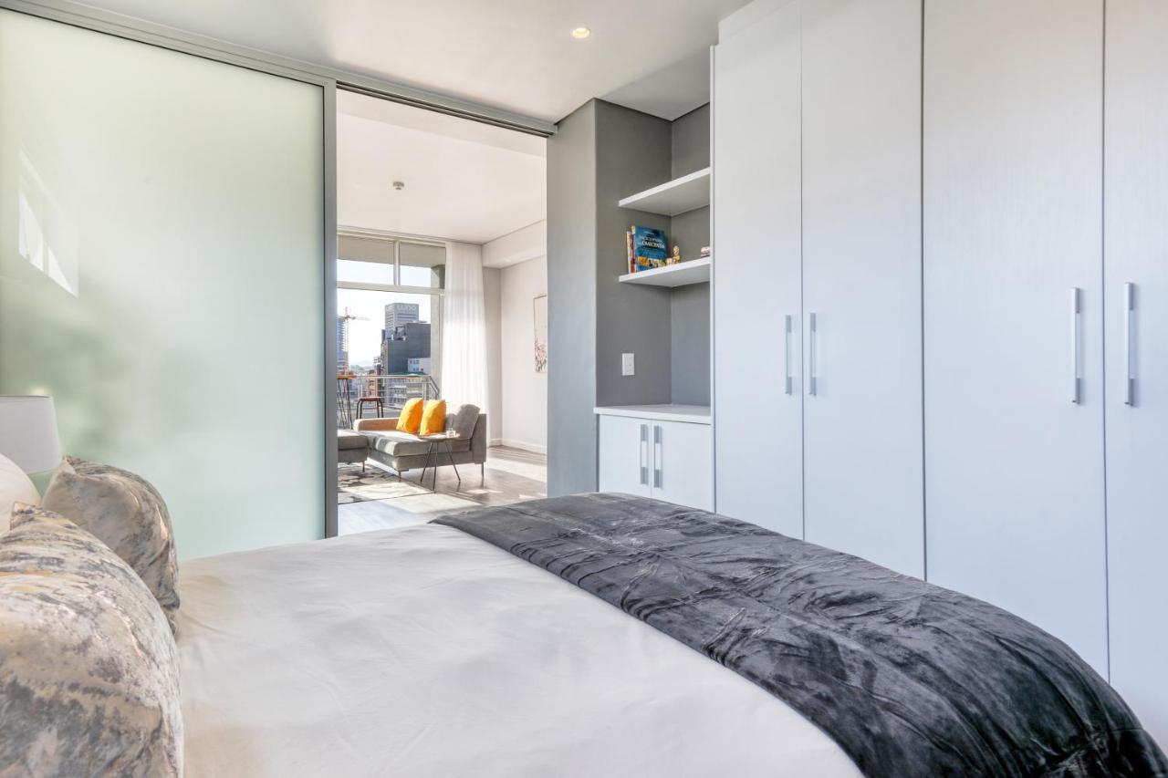 View 1 Bedroom In Cbd