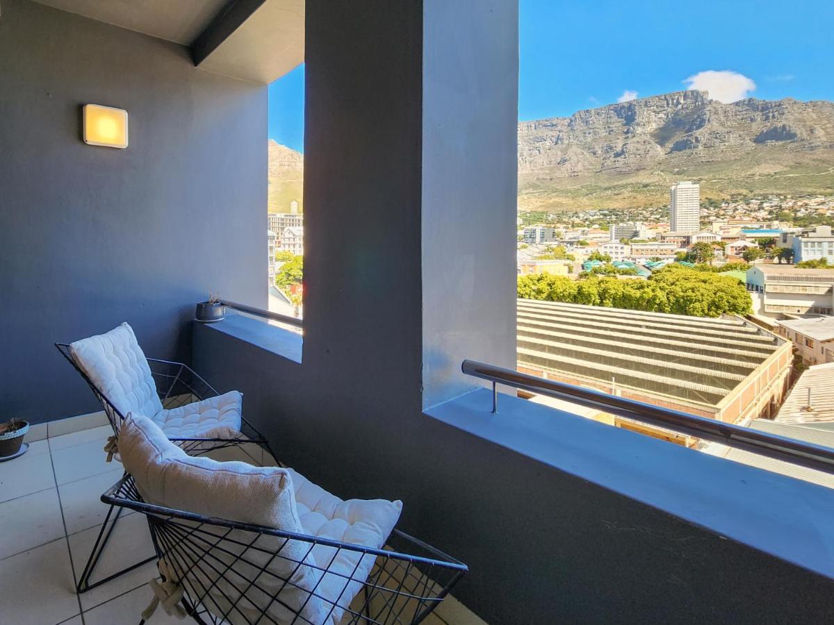 Central, Views, Fast Wi-fi, Reduced Rates, Parking Apartment