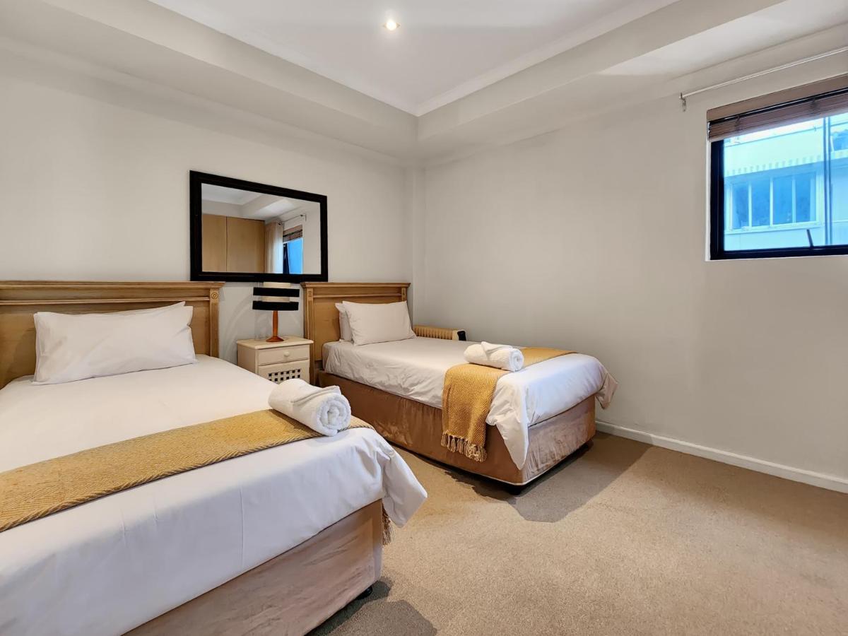Central, Views, Fast Wi-fi, Reduced Rates, Parking Apartment