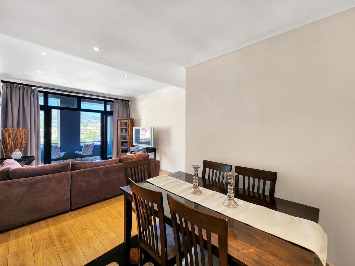 Apartment Central, Views, Fast Wi-fi, Reduced Rates, Parking *