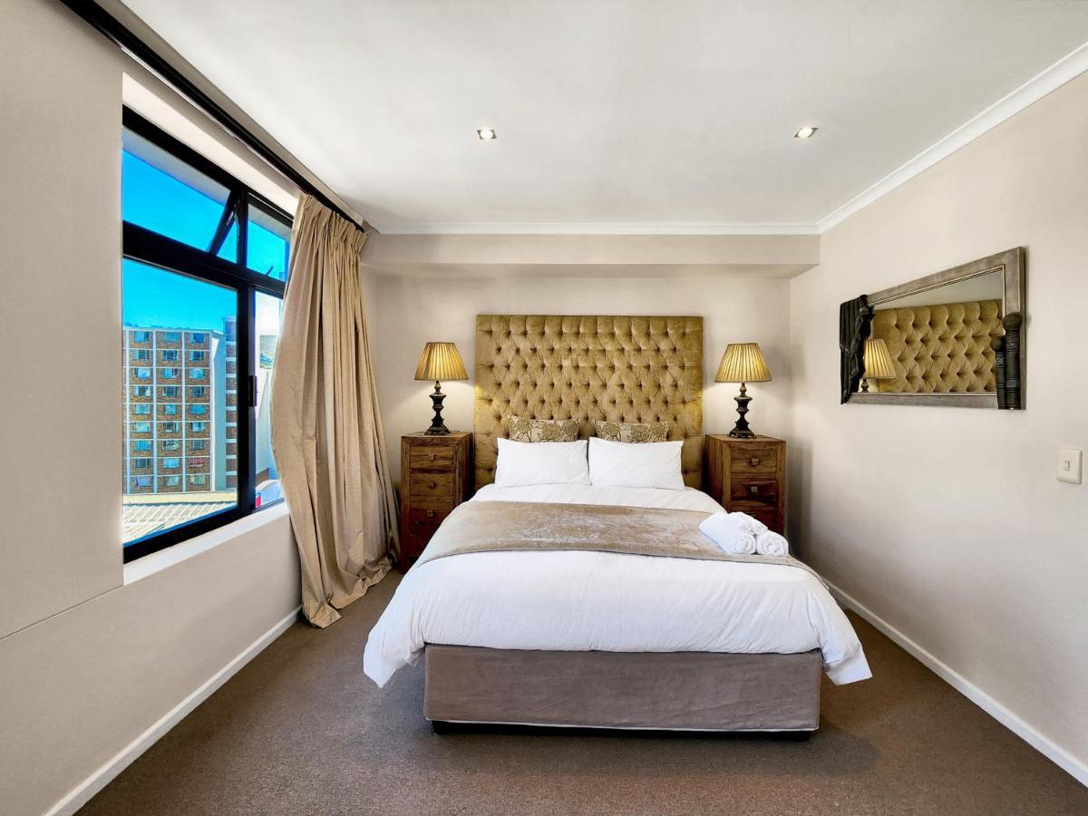 Central, Views, Fast Wi-fi, Reduced Rates, Parking Apartment