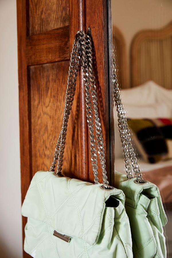 The Big - Luxury Backpackers Albergue *
