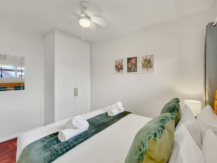 Charming And Sunny Apartment *