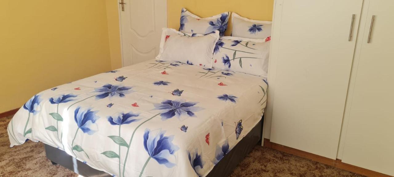 Ojong's Court Kraaifontein Guest house Cape Town