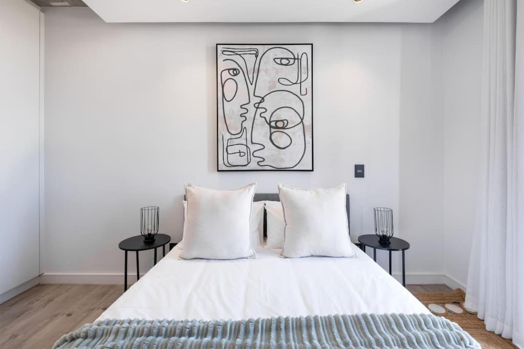 Apartment 302 The Signature In