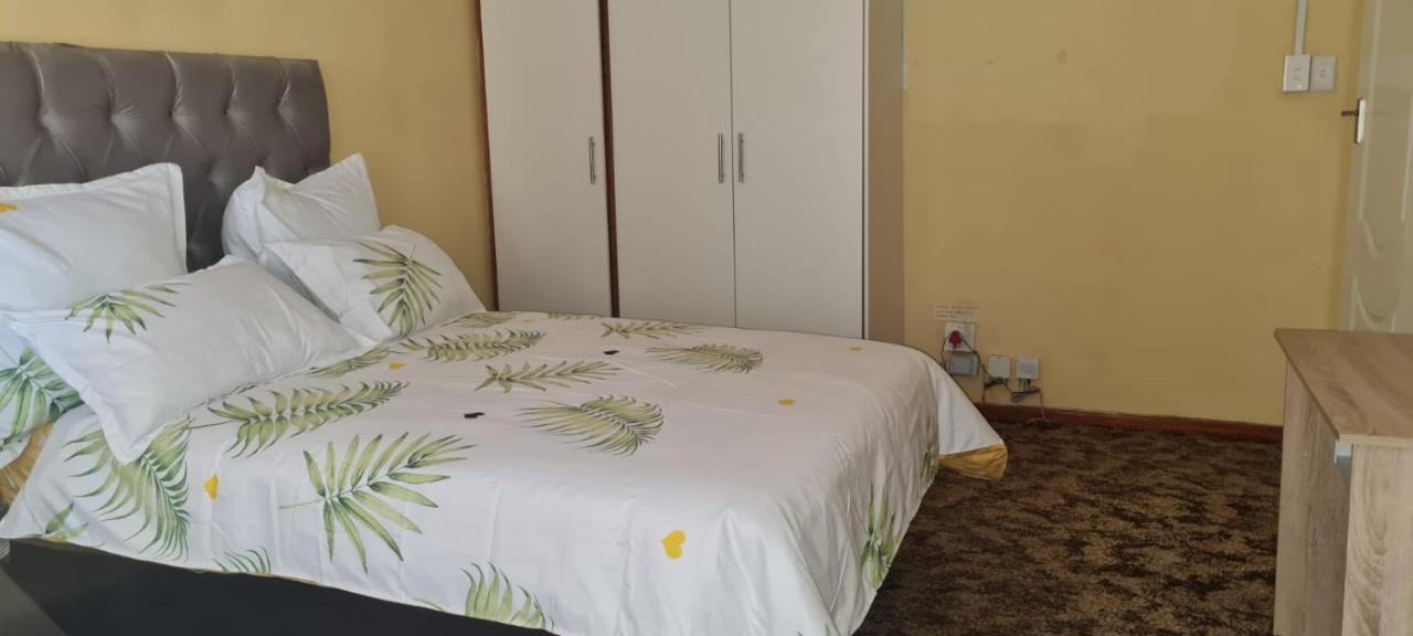 Guest house Ojong's Court Kraaifontein *