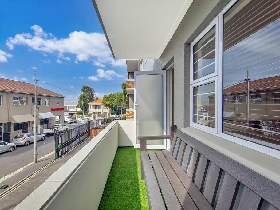 Charming And Sunny Apartment