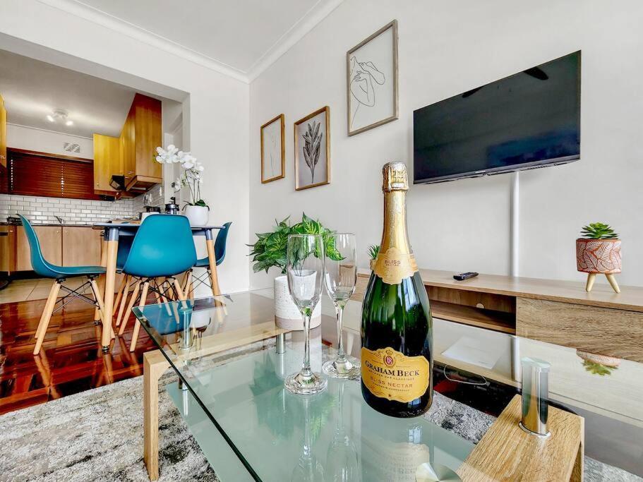 Apartment Charming And Sunny *