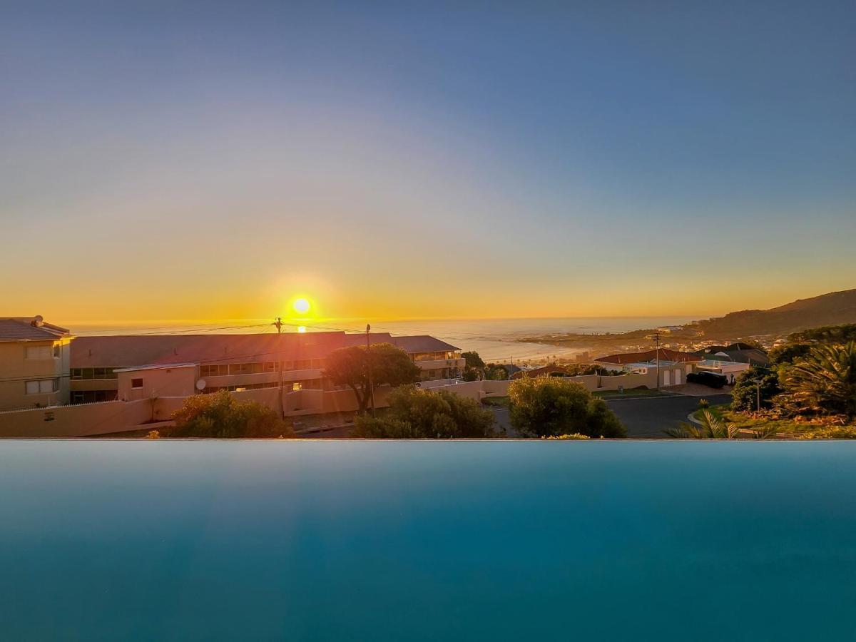 The Crystal With Incredible Views And 2 Spacious Patios Pool Apartment Cape Town