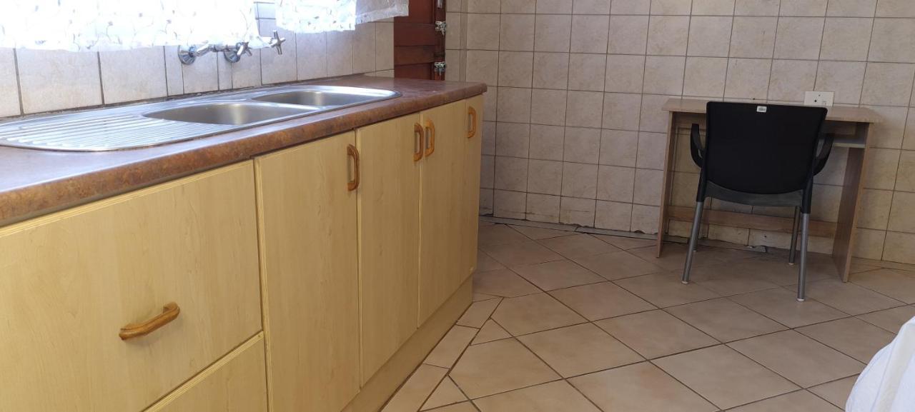 Guest house Ojong's Court Kraaifontein
