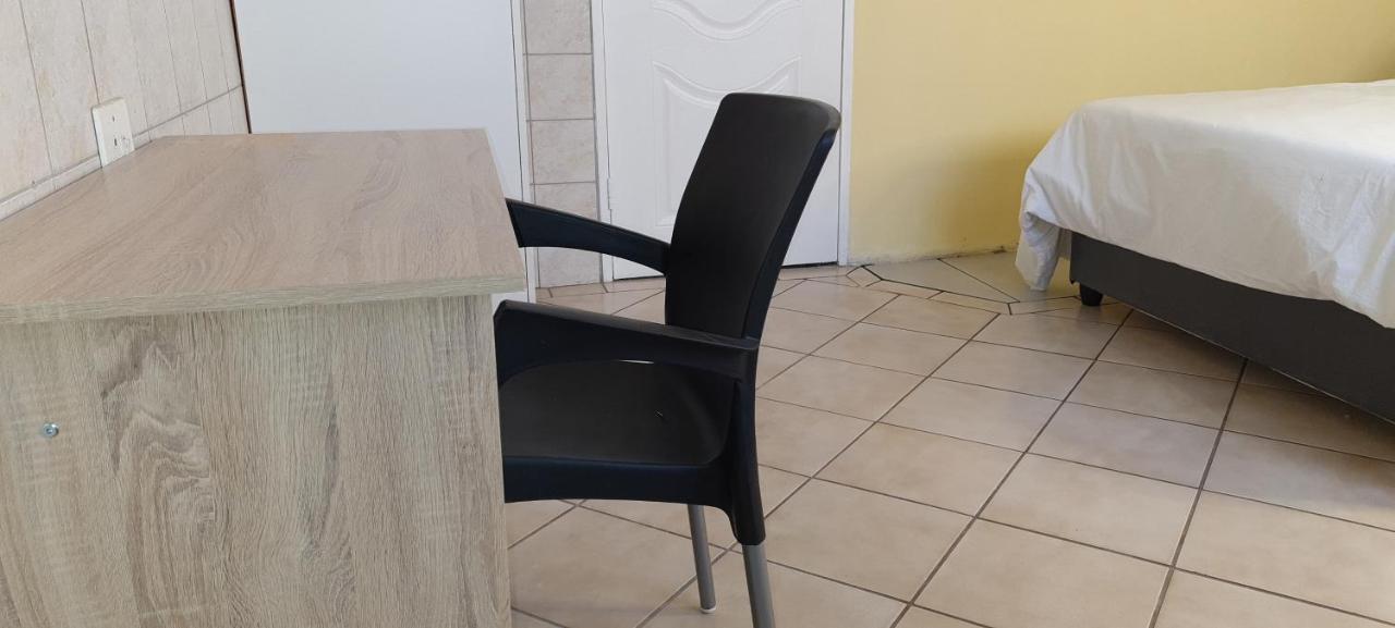 Guest house Ojong's Court Kraaifontein *