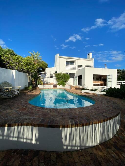 Holiday home Tranquil Waterfront Hideaway With Stunning Views *
