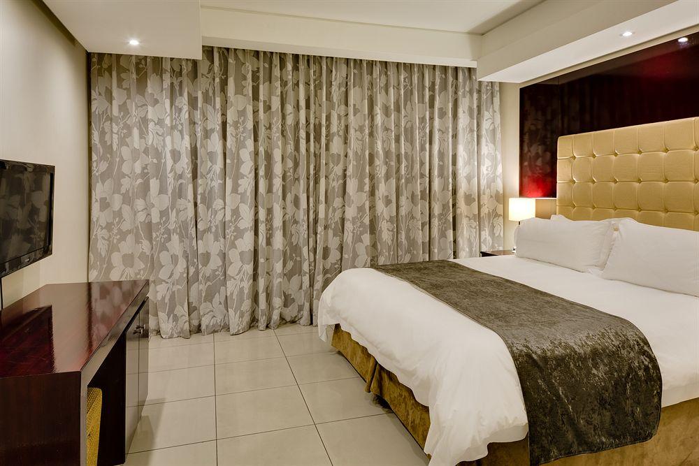 Hotel Protea By Marriott North Wharf Cape Town