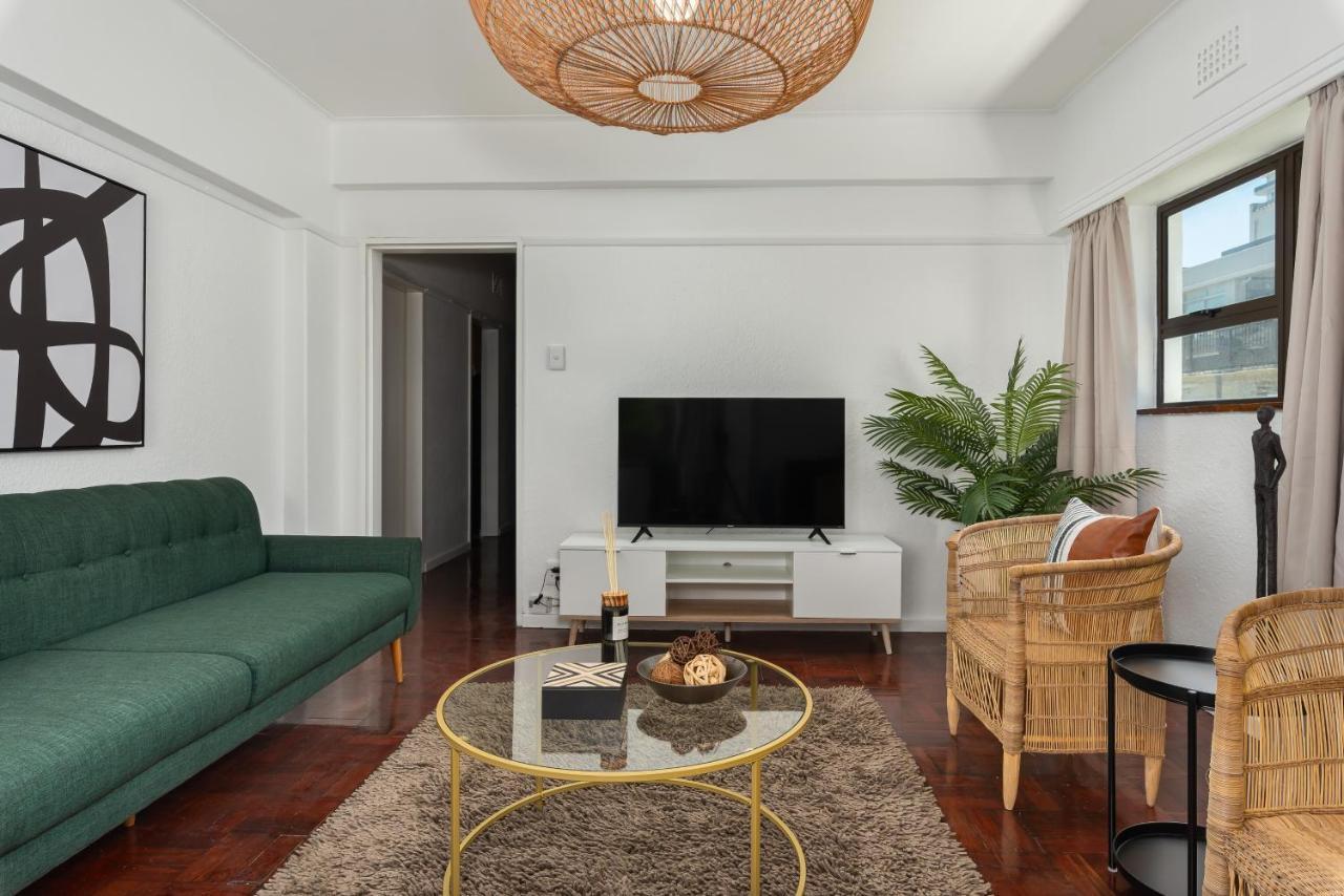 Apartment Plomarion 1 *