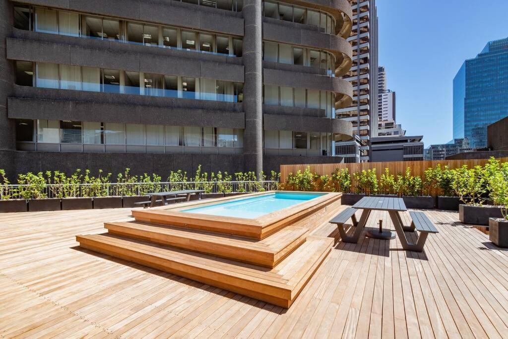 Incredible Views Towering Ct Apartment