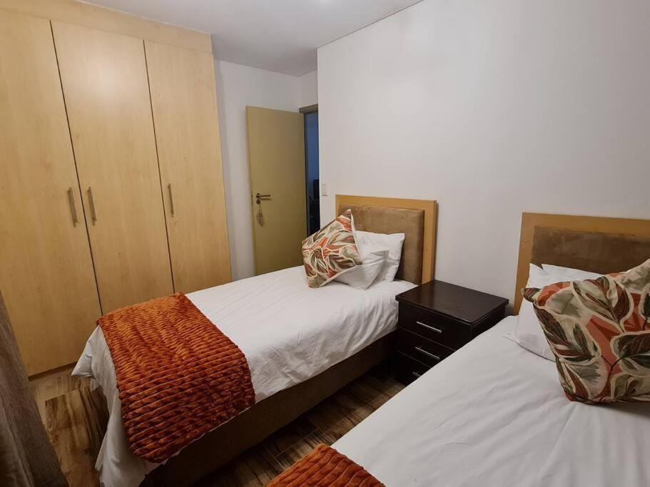 Apartment Vibrant City Centre Getaway *