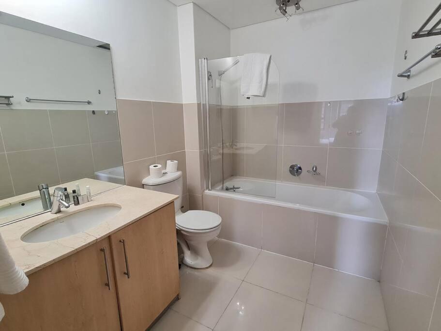 Vibrant City Centre Getaway Apartment *