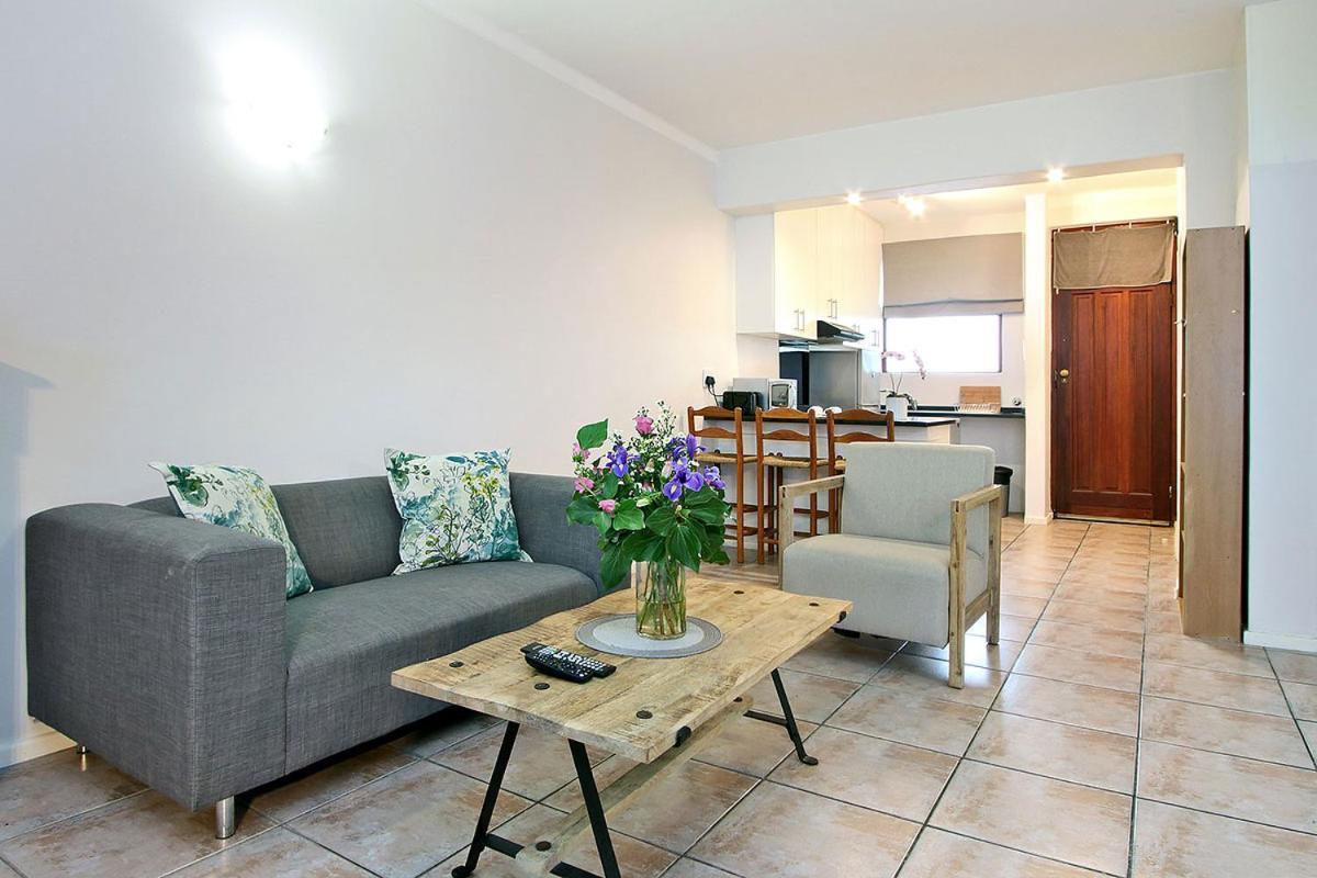 Apartment Blue Waters 12 In Sea Point Cape Town