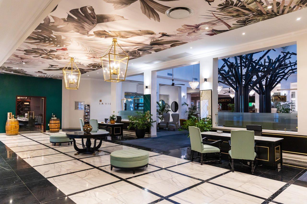 Hotel Nh The Lord Charles 4*