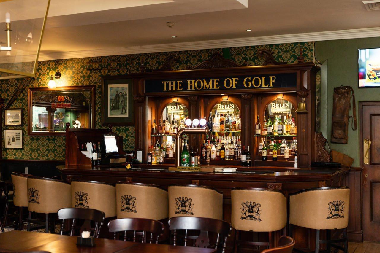 Hotel Nh The Lord Charles 4*