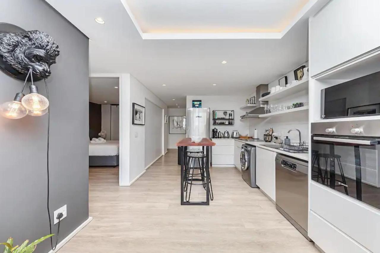Luxurious 2 Bd In Woodstock Cape Town