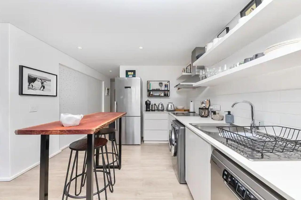 Luxurious 2 Bd In Woodstock Apartment
