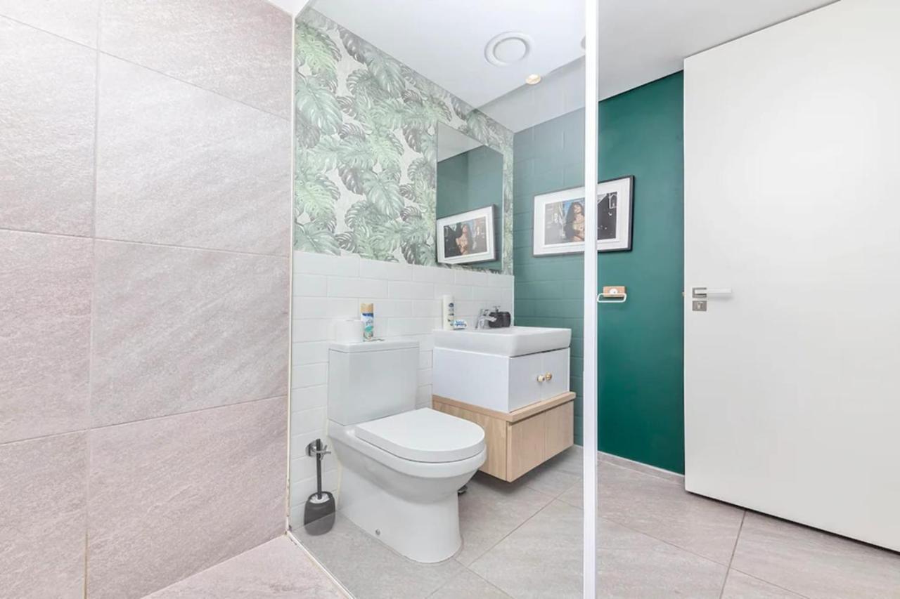 Apartment Luxurious 2 Bd In Woodstock Cape Town