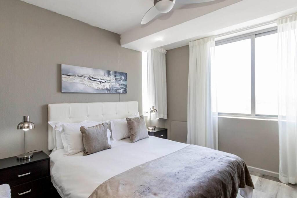 801 Infinity 2 Bedroom Beachfront