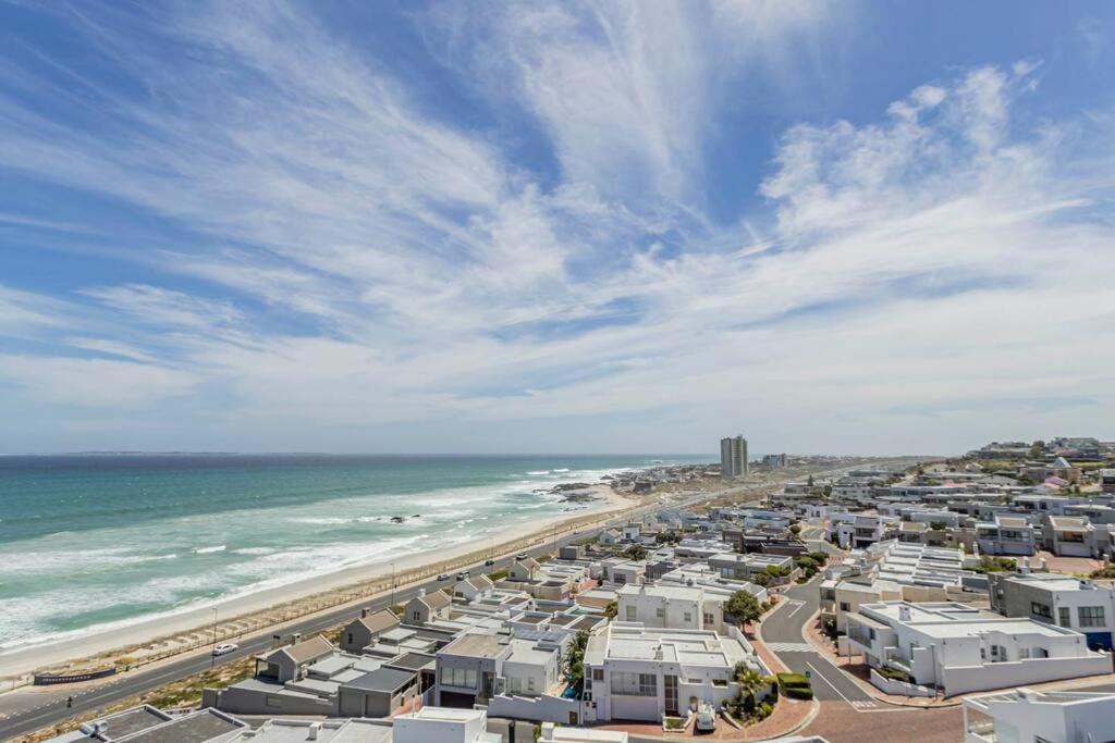 801 Infinity 2 Bedroom Beachfront * Cape Town