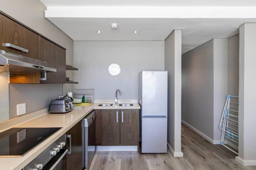 Apartment 801 Infinity 2 Bedroom Beachfront