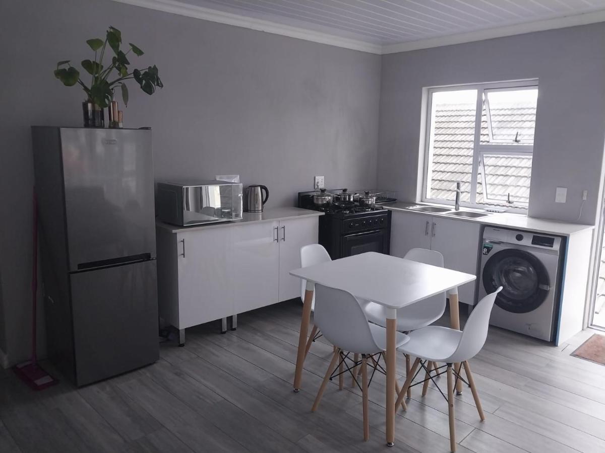 Balmoral Apartment *