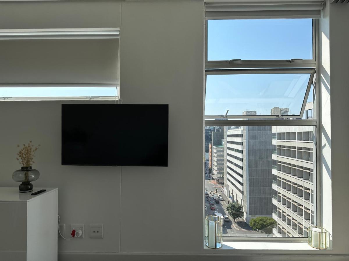 Corner Unit In The Heart Of Cbd Apartamento *