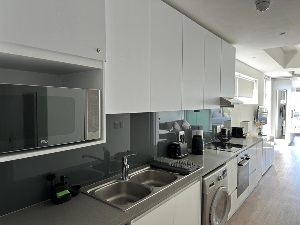Apartamento Corner Unit In The Heart Of Cbd