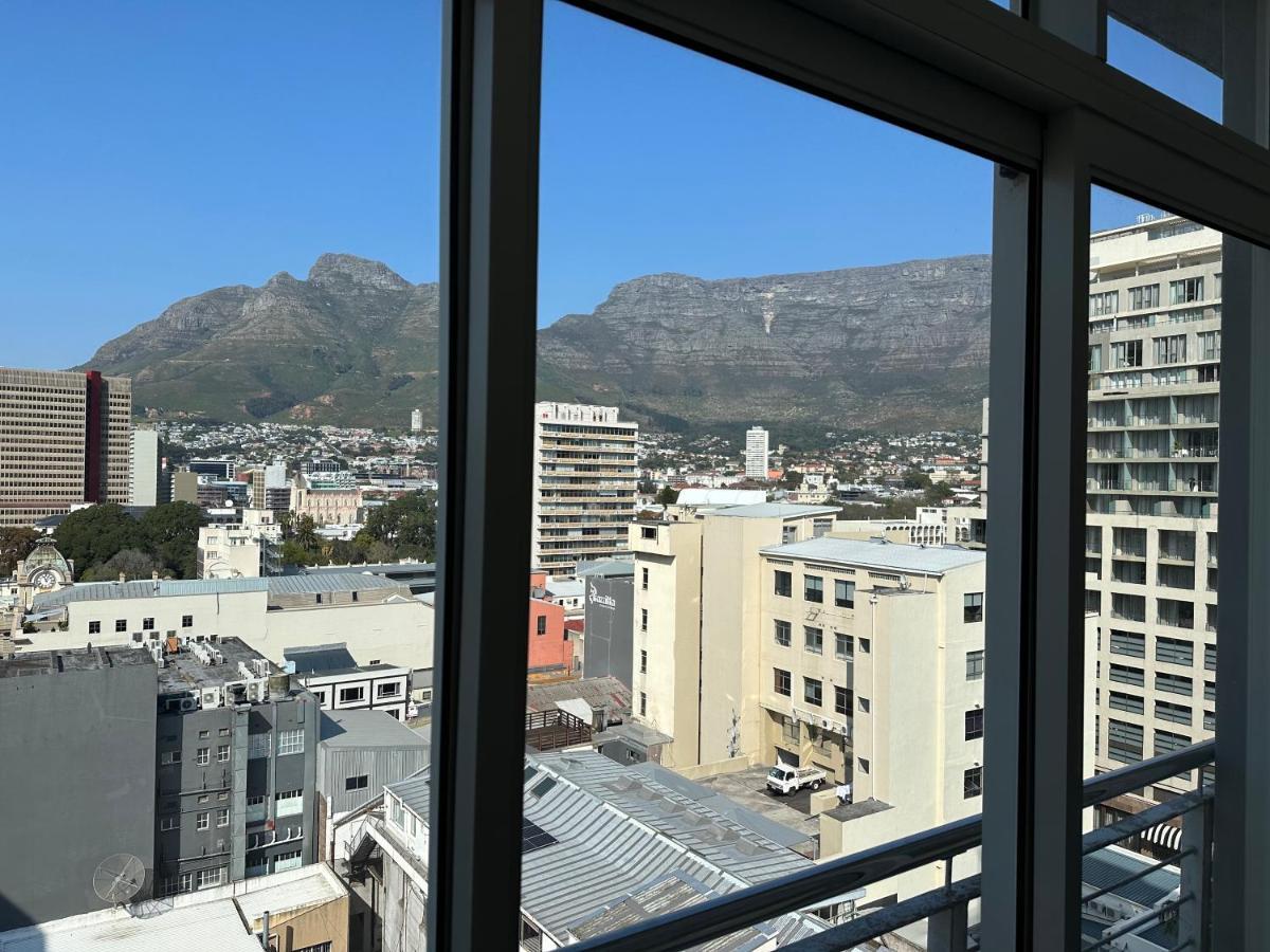Apartamento Corner Unit In The Heart Of Cbd *