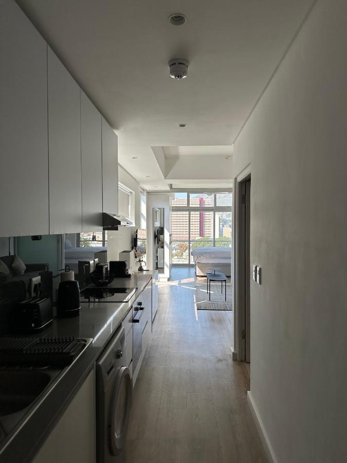 Corner Unit In The Heart Of Cbd
