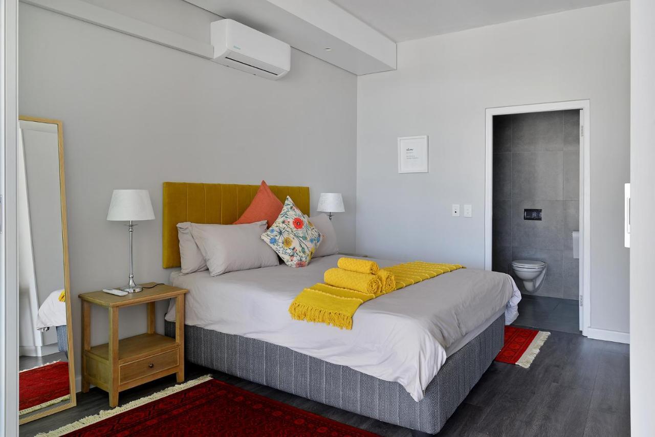 Lola - Luxury Centre With And Mountain Views Cape Town