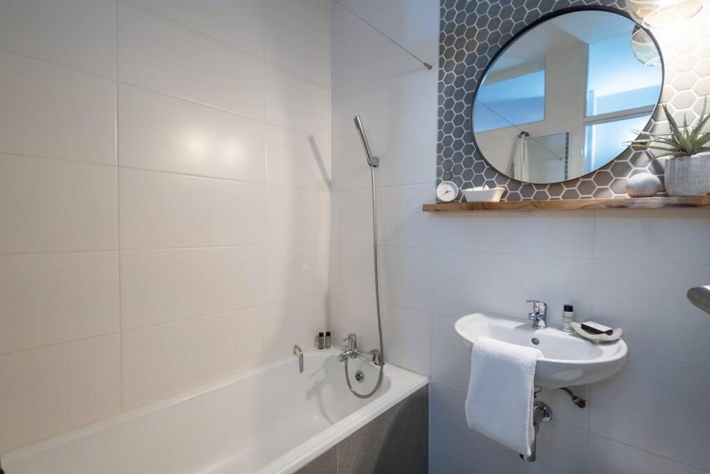 Apartment 2 Bedroom Opposite Company Gardens *