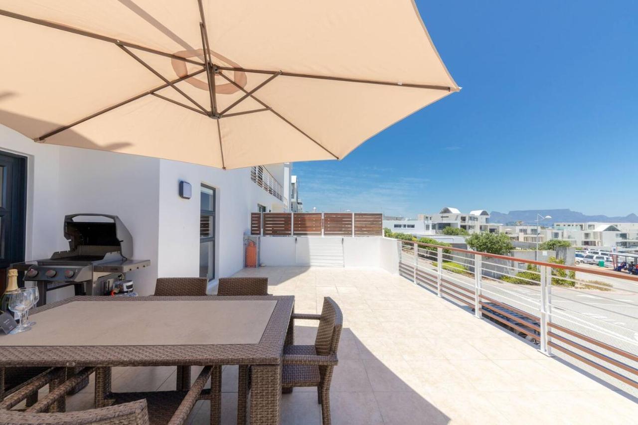 Modern Loadshedding Free In Azure 22 Apartment Cape Town