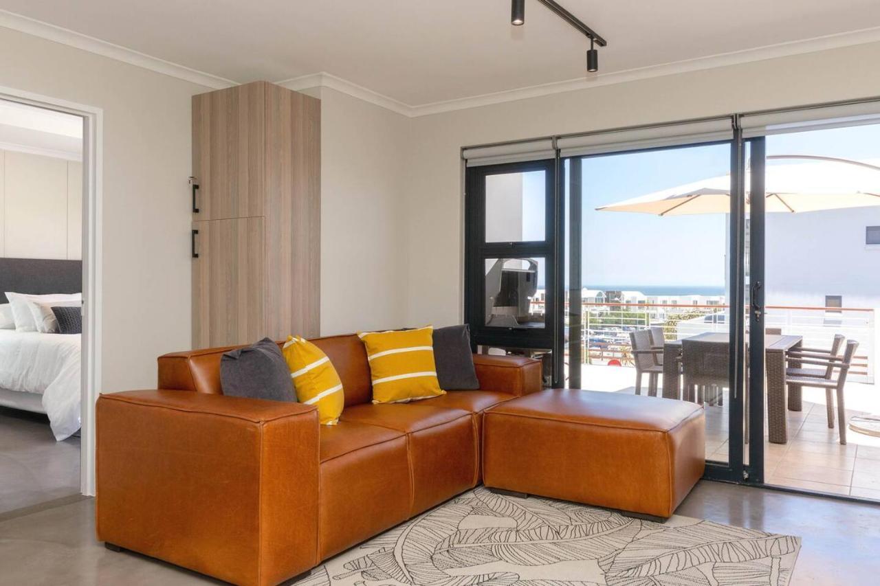 Apartment Modern Loadshedding Free In Azure 22 Cape Town