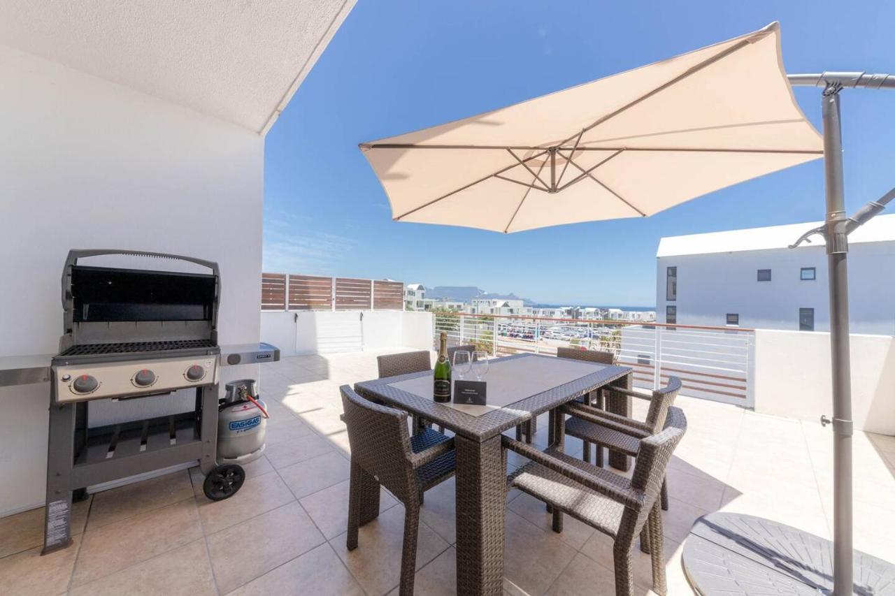 Modern Loadshedding Free In Azure 22 Apartment *