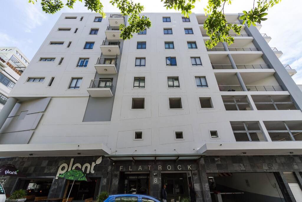Apartment 8th Floor - Table Mountain Views & Secure Cape Town